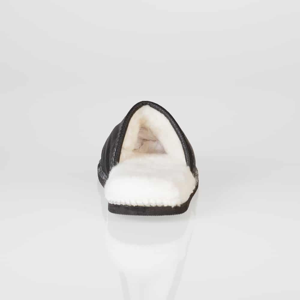 In-Step Black Men’s Sheepskin Slippers, handcrafted with sheepskin lining and leather for cosy, fluff-free indoor warmth.