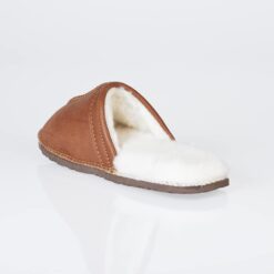 In-Step Tan Men’s Sheepskin Slippers, handcrafted with sheepskin lining and leather for cosy, fluff-free indoor warmth.